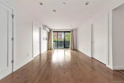 43-12 214 Place # 3E, Bayside, NY 11361 - Photo 5