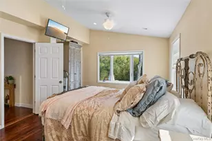 143 Deer Lake Dr, North Babylon, NY 11703 - Photo 19