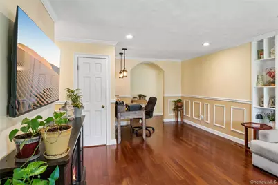 143 Deer Lake Drive, North Babylon, NY 11703 - Photo 17