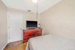 31 Lynwood Dr, Valley Stream, NY 11580 - Photo 13