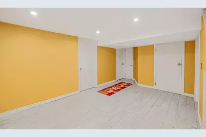 31 Lynwood Drive, Valley Stream, NY 11580 - Photo 25