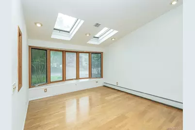 24 Downing Avenue, Sea Cliff, NY 11579 - Photo 9