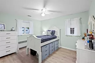 56 Kingston Ave, Hicksville, NY 11801 - Photo 11