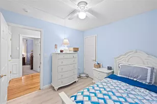 56 Kingston Ave, Hicksville, NY 11801 - Photo 9