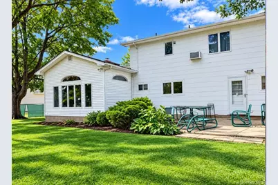 46 Stevenson Place, Deer Park, NY 11729 - Photo 9