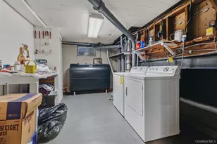 568 Donald Ln, Woodmere, NY 11598 - Photo 19