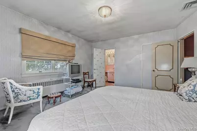 568 Donald Lane, Woodmere, NY 11598 - Photo 11