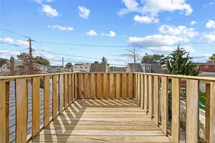 1051 Park Ln N, Franklin Square, NY 11010 - Photo 21