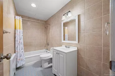1051 Park Lane N, Franklin Square, NY 11010 - Photo 13