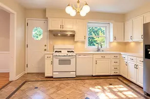 174 Waverly Rd, Scarsdale, NY 10583 - Photo 9