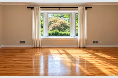 174 Waverly Road, Scarsdale, NY 10583 - Photo 5