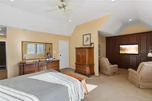 148 Southgate Cir, Massapequa Park, NY 11762 - Photo 17
