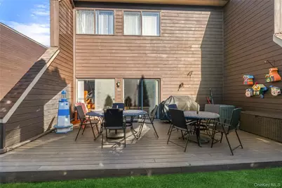 148 Southgate Circle, Massapequa Park, NY 11762 - Photo 23