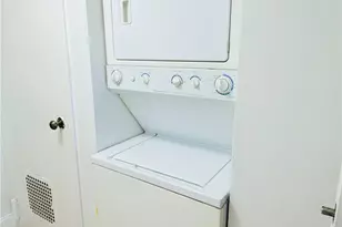 121-35 5th Ave, College Point, NY 11356 - Photo 7