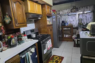 116-23 204th St, Saint Albans, NY 11412 - Photo 9