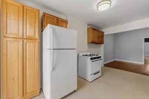 158 Willow St, Yonkers, NY 10701 - Photo 3