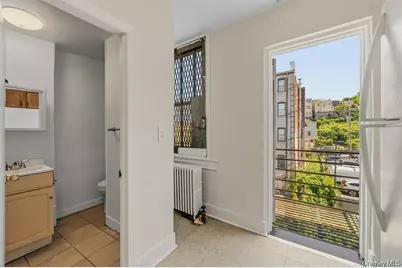 158 Willow Street #4B, Yonkers, NY 10701 - Photo 5