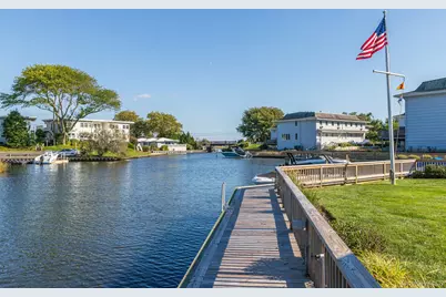 3018 Mitchell Road, Westhampton Beach, NY 11978 - Photo 21