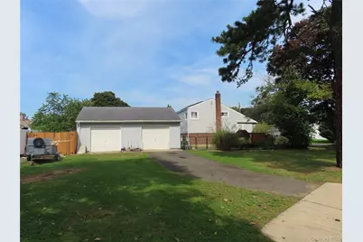 1442 Baldwin Boulevard, Bay Shore, NY 11706 - Photo 11