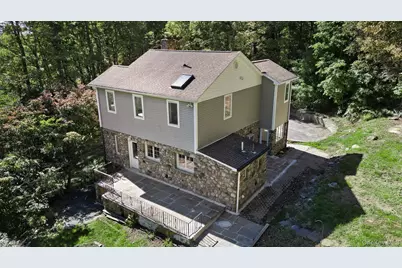 3811 Wood Street, Jefferson Valley, NY 10535 - Photo 5