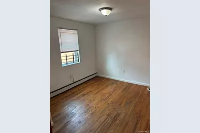 24107 147th Avenue, Rosedale, NY 11422 - Photo 9