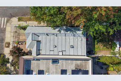 7601 58th Road, Middle Village, NY 11379 - Photo 23