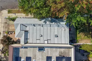 76-01 58th Rd, Middle Village, NY 11379 - Photo 23