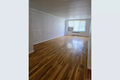 18-50 211th Street #1B, Bayside, NY 11361 - Photo 3
