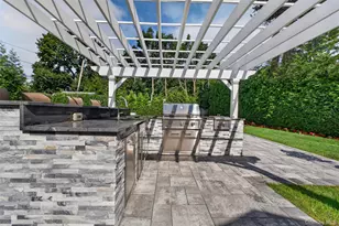 116 Valley Ave, Locust Valley, NY 11560 - Photo 37