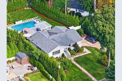 116 Valley Avenue, Locust Valley, NY 11560 - Photo 5