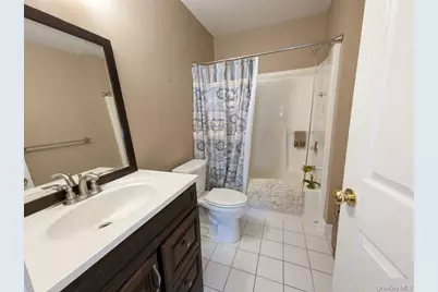 120 Highwood Drive, New Windsor, NY 12553 - Photo 15