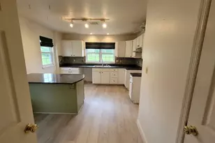 120 Highwood Dr, New Windsor, NY 12553 - Photo 3