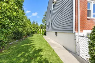 191 Hildreth Pl, Yonkers, NY 10704 - Photo 29