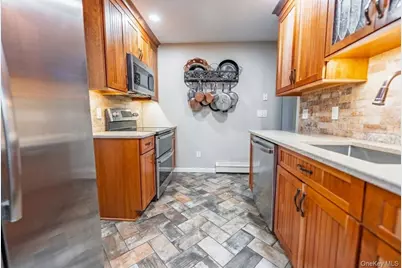 2 Charles Avenue, Huntington, NY 11743 - Photo 5