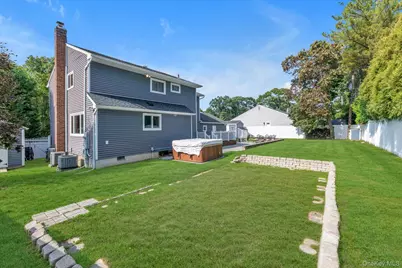3 Lesley Drive, Syosset, NY 11791 - Photo 35