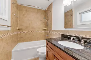 3 Lesley Dr, Syosset, NY 11791 - Photo 25