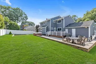 3 Lesley Dr, Syosset, NY 11791 - Photo 33