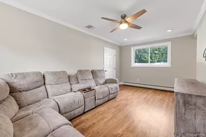 3 Lesley Drive, Syosset, NY 11791 - Photo 13