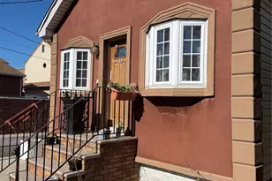 5 Matthews Pl, Brooklyn, NY 11236 - Photo 3