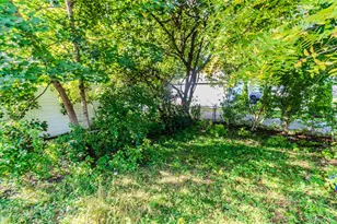 432 1st St, Newburgh, NY 12550 - Photo 3