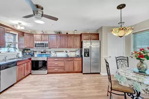 46 Forge Ln, Coram, NY 11727 - Photo 7