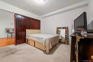 142-05 Roosevelt Ave, Flushing, NY 11354 - Photo 9