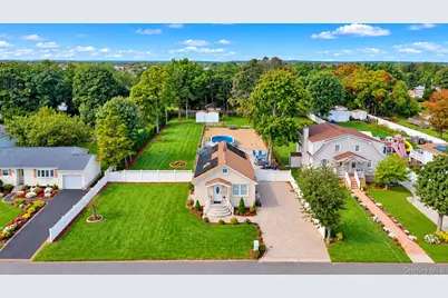 45 Matthews Avenue, West Babylon, NY 11704 - Photo 29