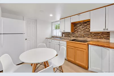 45 Matthews Avenue, West Babylon, NY 11704 - Photo 7