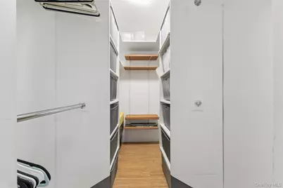 70-25 Yellowstone Boulevard #3X, Forest Hills, NY 11375 - Photo 3