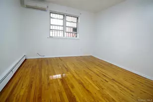 52-11 Seabury St, Elmhurst, NY 11373 - Photo 9