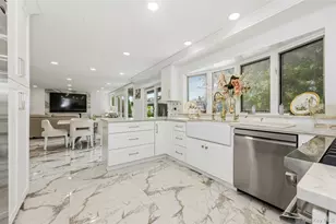 167 Lagoon Dr E, Long Beach, NY 11561 - Photo 17
