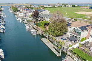 167 Lagoon Dr E, Long Beach, NY 11561 - Photo 41