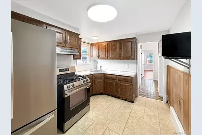 104 Waring Place #2, Yonkers, NY 10703 - Photo 3
