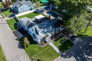 125 Carroll Ave, Ronkonkoma, NY 11779 - Photo 33